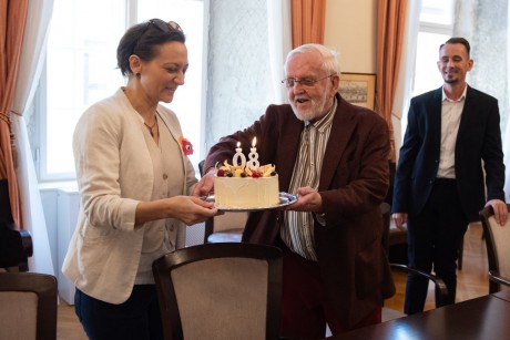 Székesfehérvár tiszteletbeli polgárát, Jorma Virtanent köszöntötték a Városházán